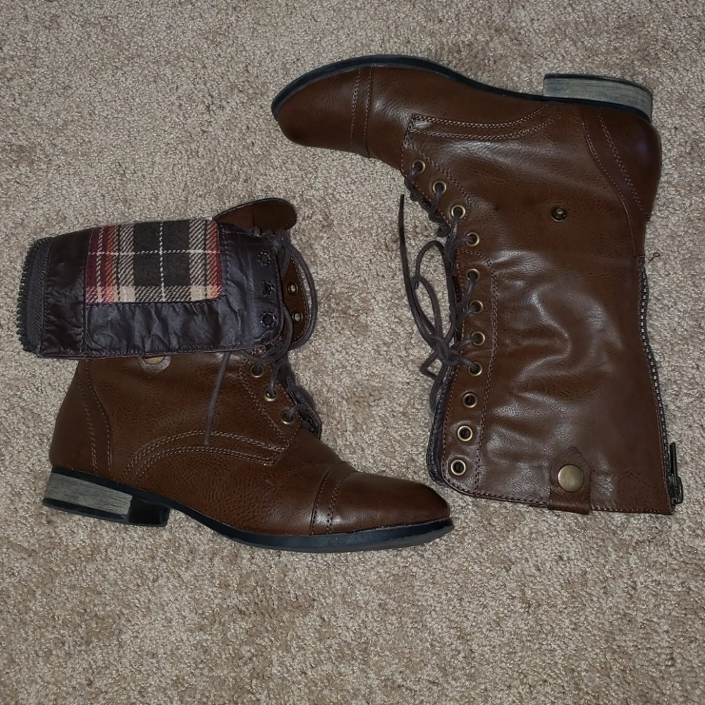 Brown boots